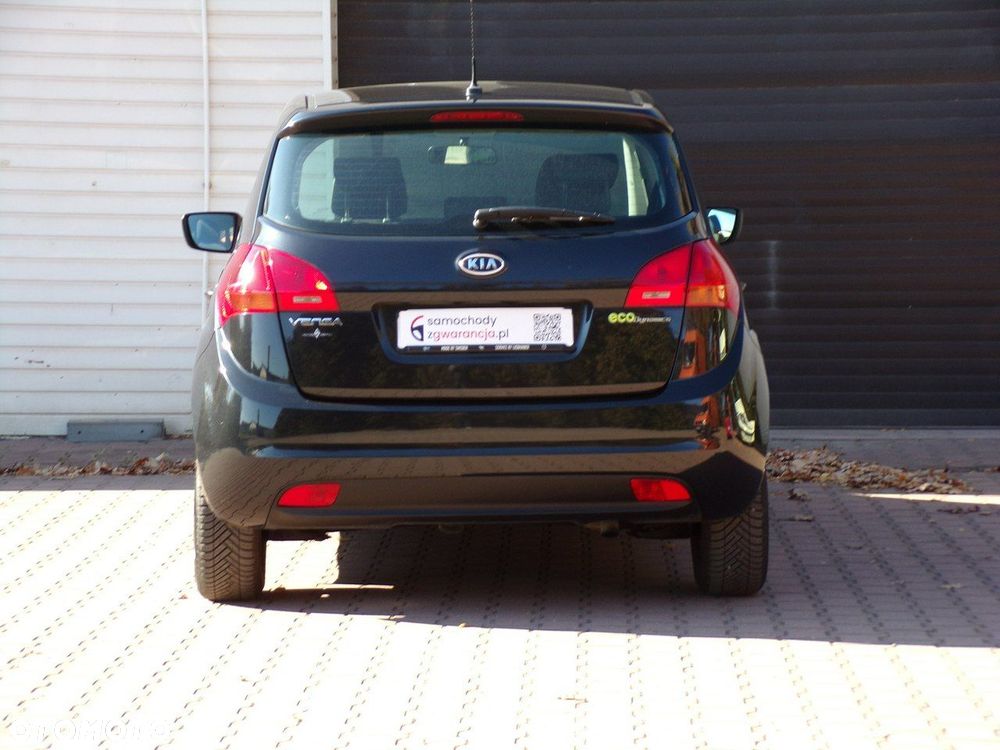 Kia Venga - 14
