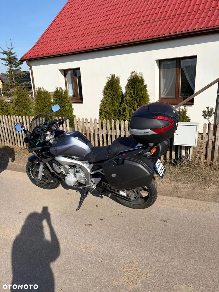 Yamaha FZ6 - 2
