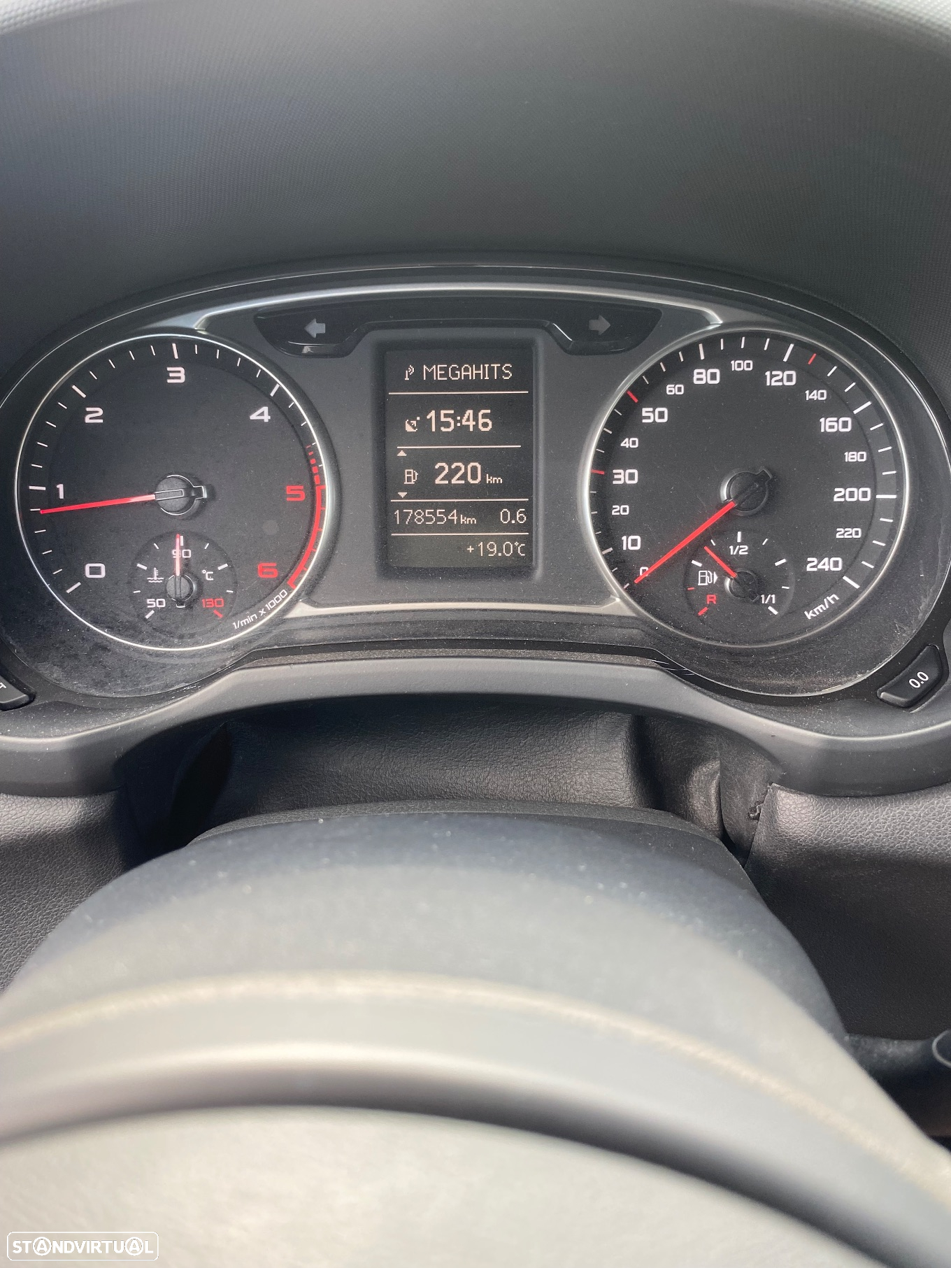 Audi A1 Sportback 1.6 TDI S-line - 9