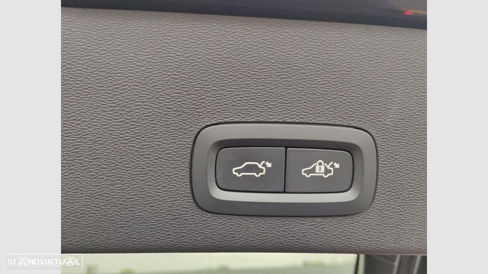 Volvo EC40 82 kWh Single Motor Extended Range Plus - 17