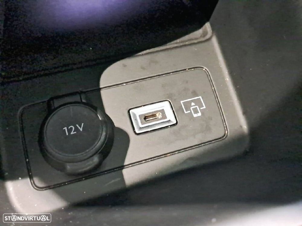 Peugeot 308 1.2 Hybrid Allure e-DCS6 - 24