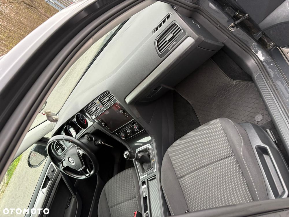Volkswagen Golf 1.0 TSI City - 8