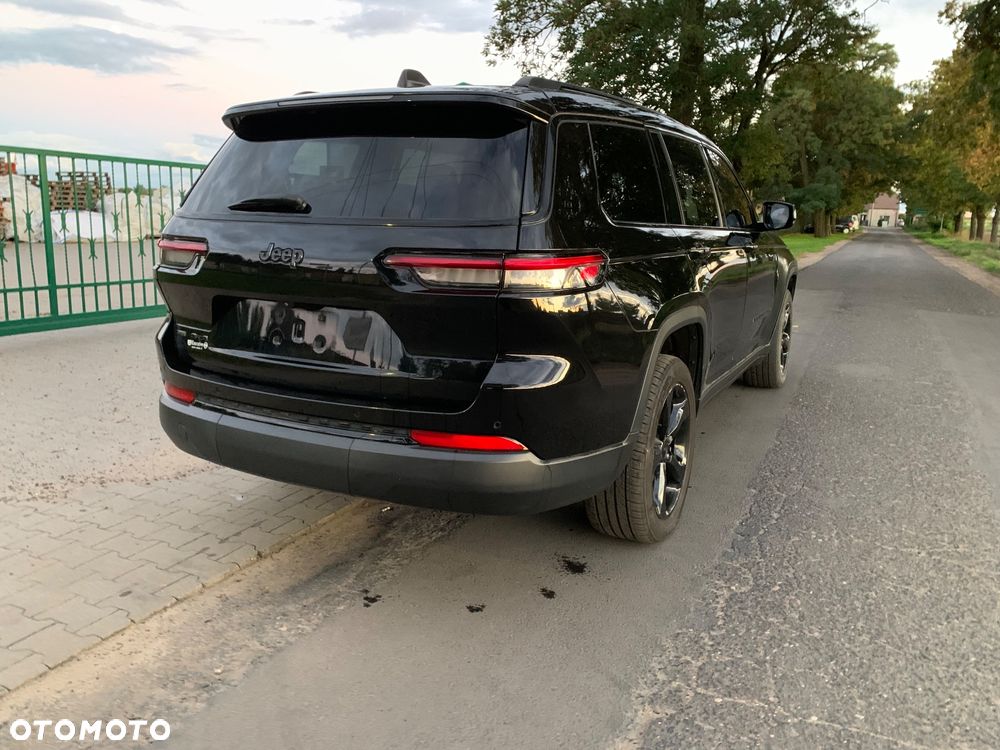 Jeep Grand Cherokee - 19