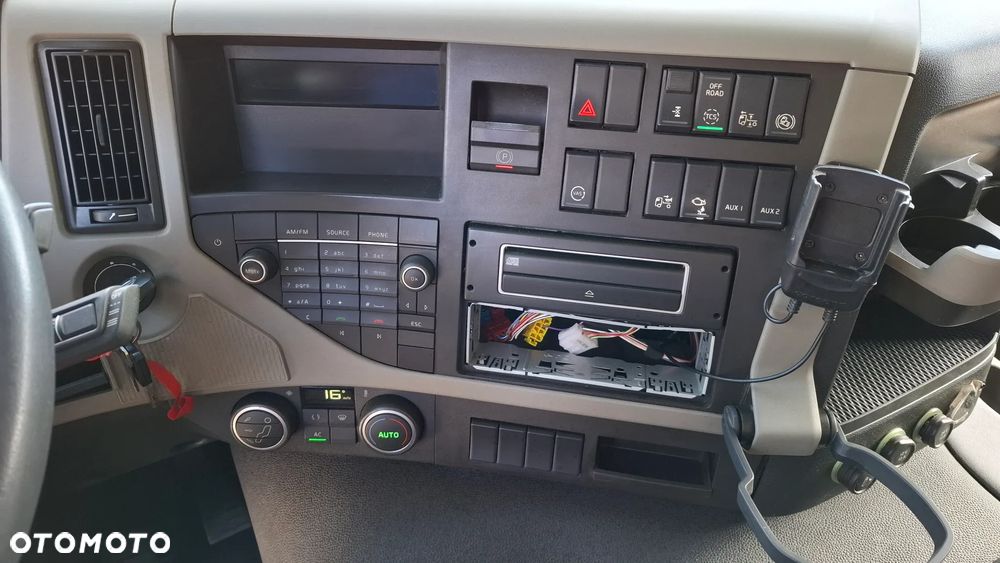 Volvo FM 330* 4x2 *+ DŻWIG KRAN HDS ATLAS 135.2  WYSÓW 9.8m* Kran* Sterowanie manualne* Skrzynia 5.6m* 293000km - Wyjątkowo zadbany* z NIEMIEC - 9