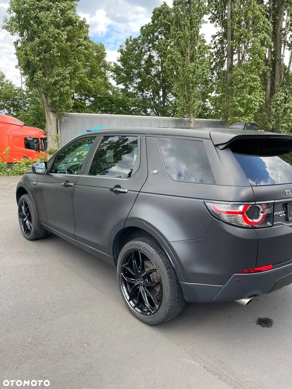 Land Rover Discovery Sport 2.0 TD4 HSE - 25
