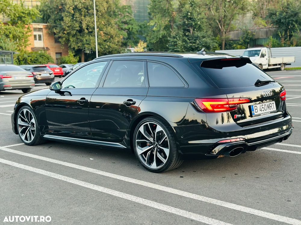 Audi RS4 Avant quattro Tiptronic - 4