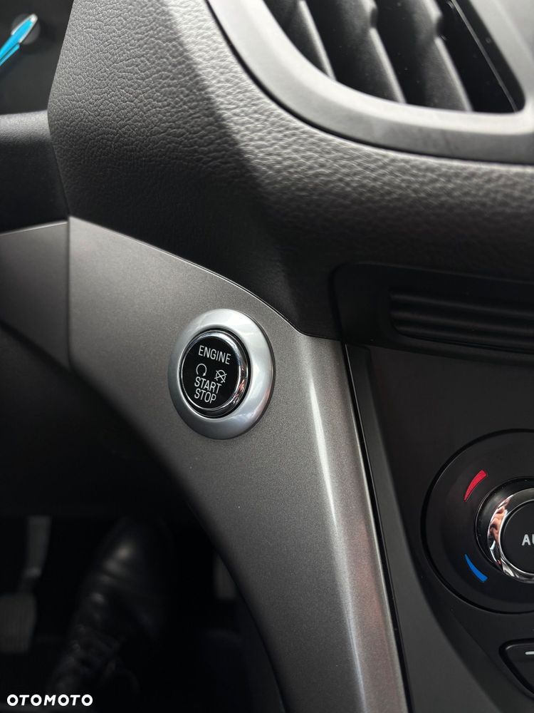 Ford Kuga 1.5 EcoBoost FWD Titanium ASS - 19