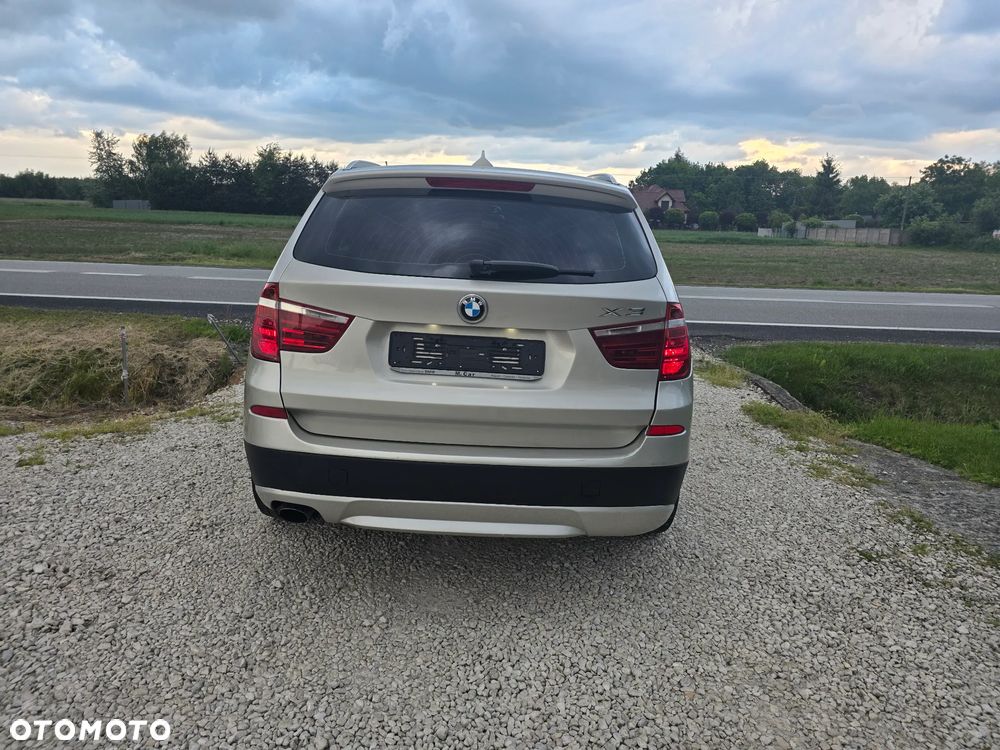 BMW X3 xDrive20d - 8