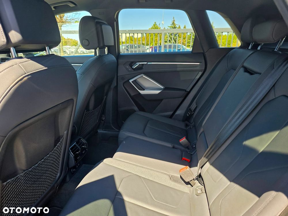 Audi Q3 45 TFSI Quattro S Line S tronic - 32