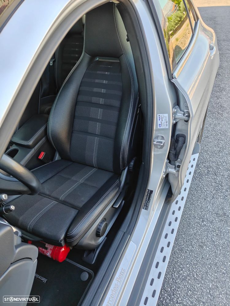 Mercedes-Benz GLA 180 - 13