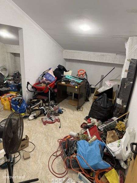 Arrecadação para arrendamento – Monte da Caparica | 75€/mês - Grande imagem: 2/3