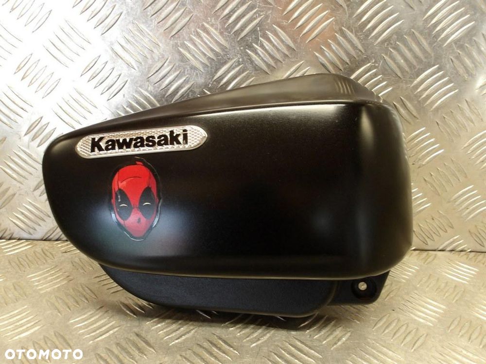 Boczek osłona boczna prawa KAWASAKI VN 1600 MEAN STREAK 04-08r   PN. 36001-1650 - 1