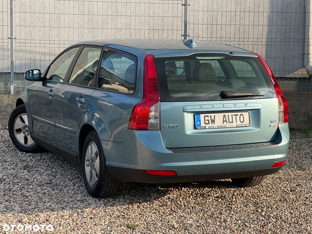 Volvo V50 1.6D DPF DRIVe Kinetic - 9
