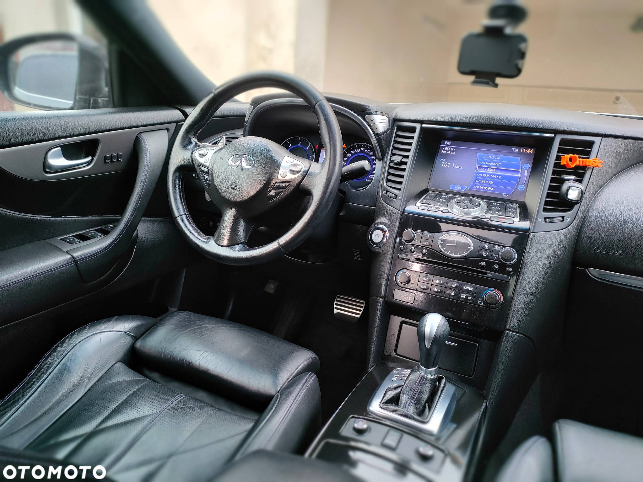 Infiniti QX70 3.0d S - 21