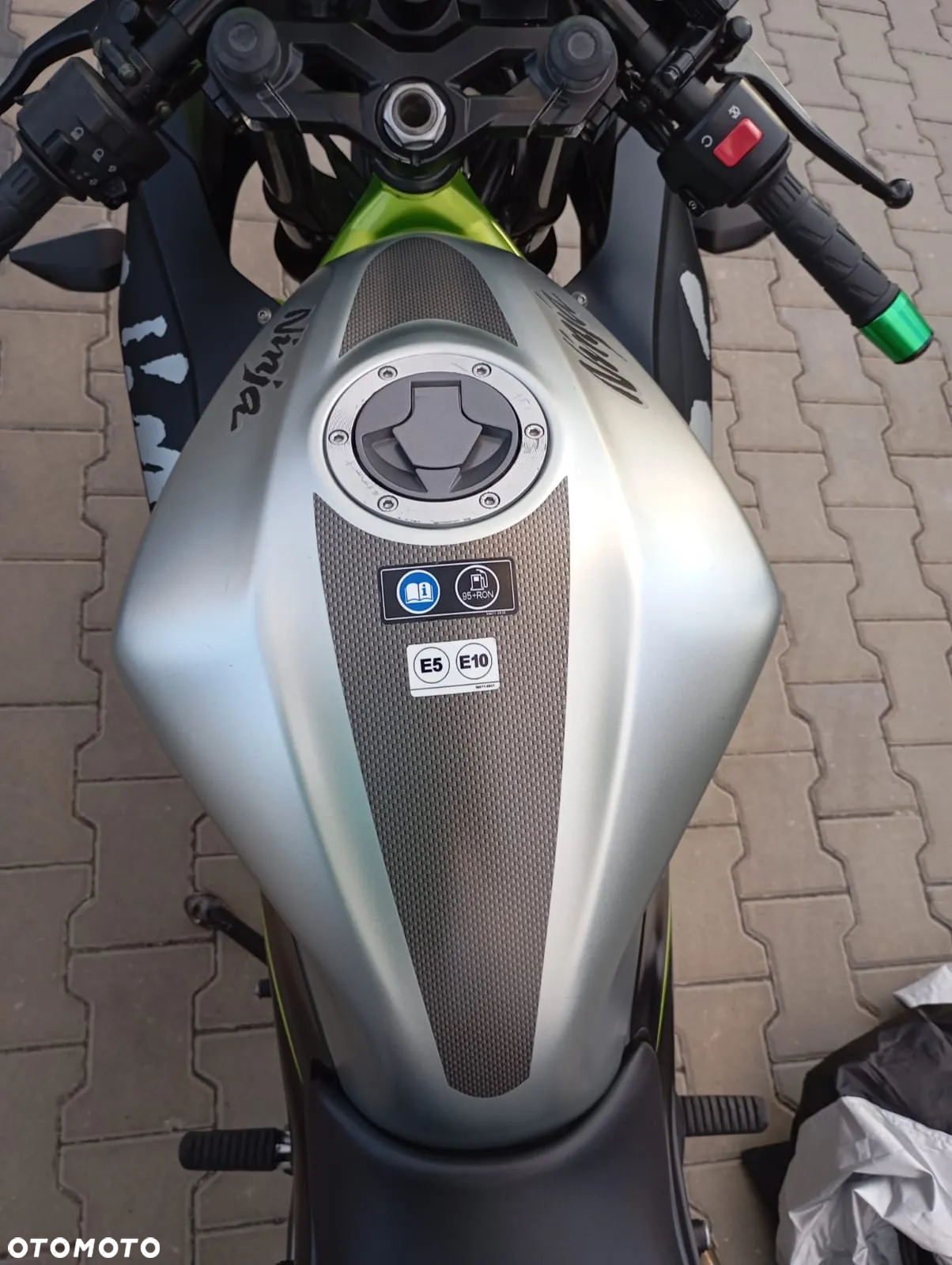 Kawasaki Ninja - 4