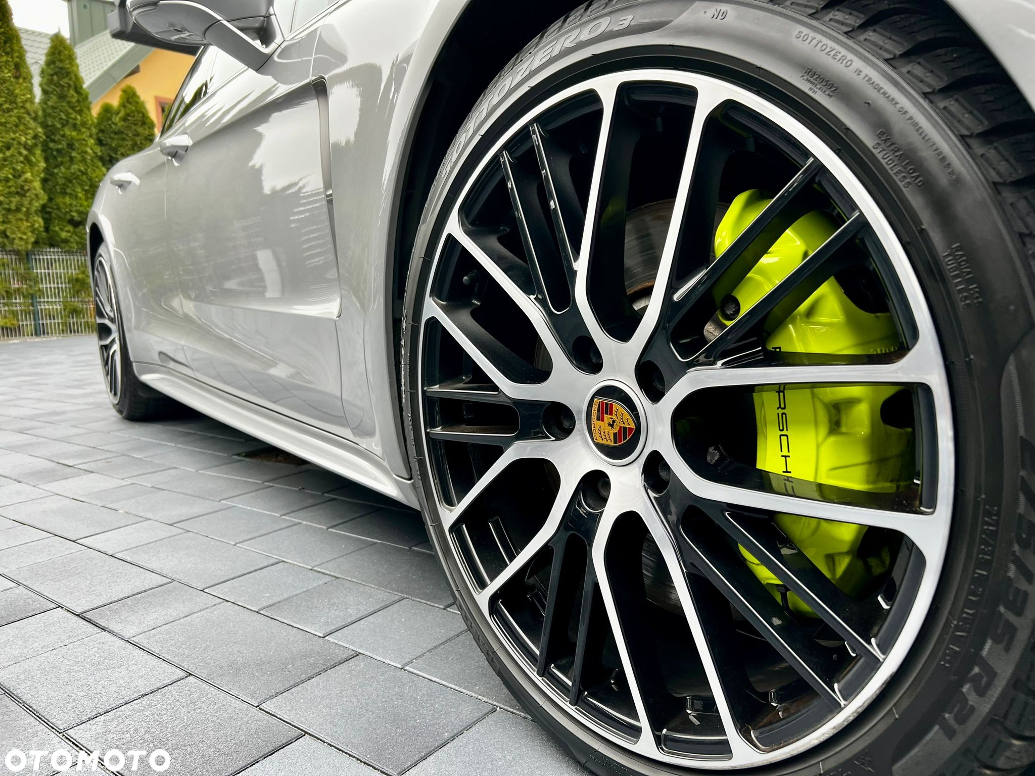 Porsche Panamera 4 E-Hybrid Platinum Edition - 2