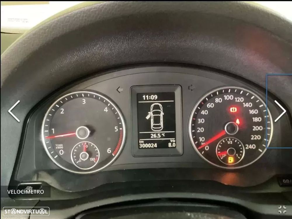 VW Jetta 1.6 TDi Confortline - 8