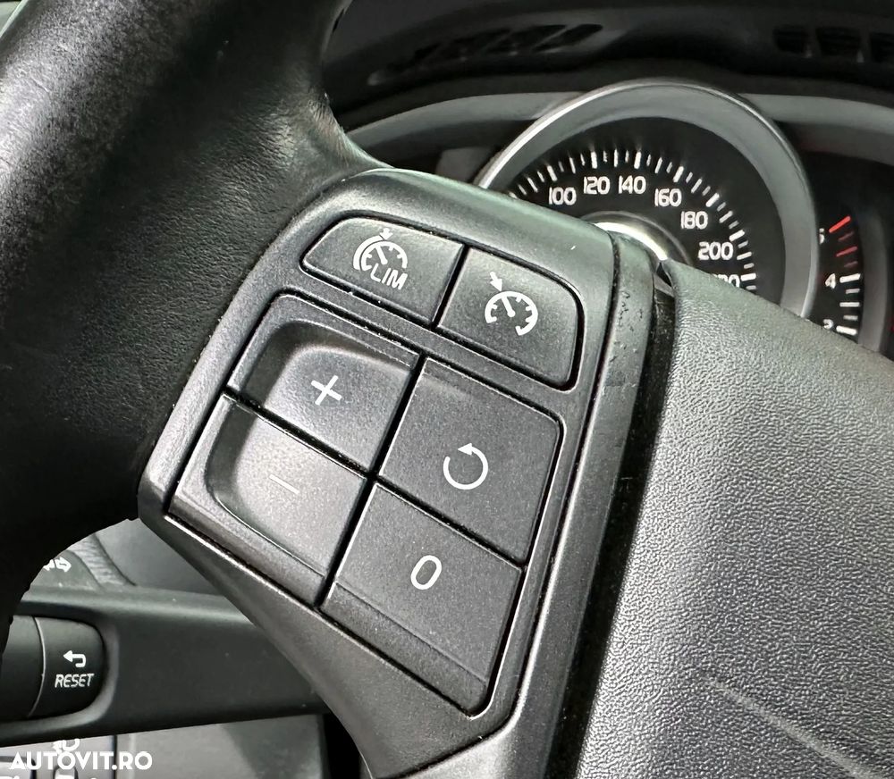 Volvo V40 - 19