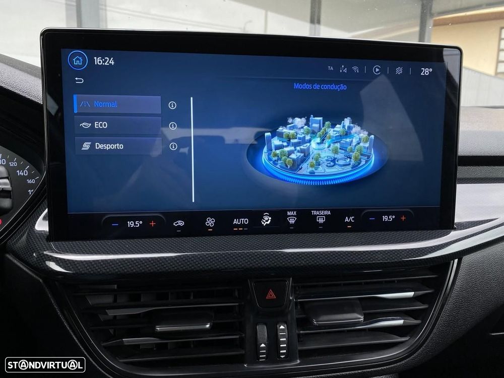 Ford Focus 1.0 EcoBoost MHEV ST-Line - 26