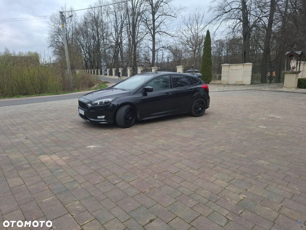 Ford Focus 2.0 EcoBoost ST - 12