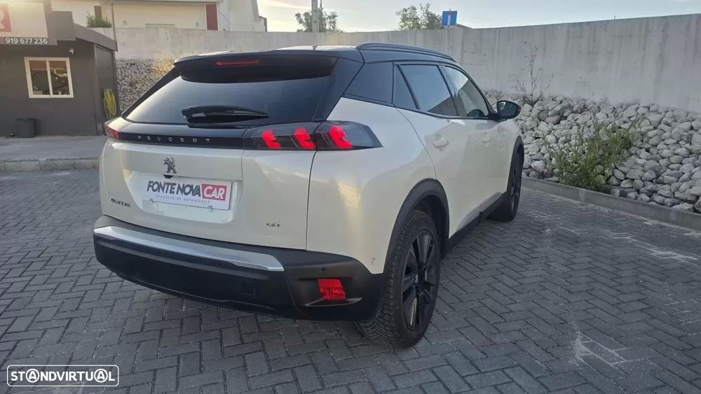 Peugeot e-2008 GT Pack - 7