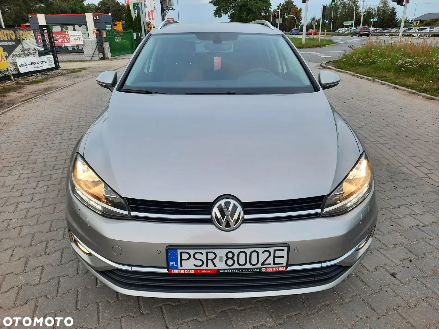 Volkswagen Golf Variant 1.6 TDI (BlueMotion Technology) Comfortline - 4