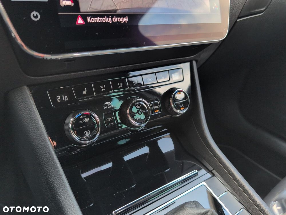Skoda Superb 2.0 TDI SCR L&K DSG - 38