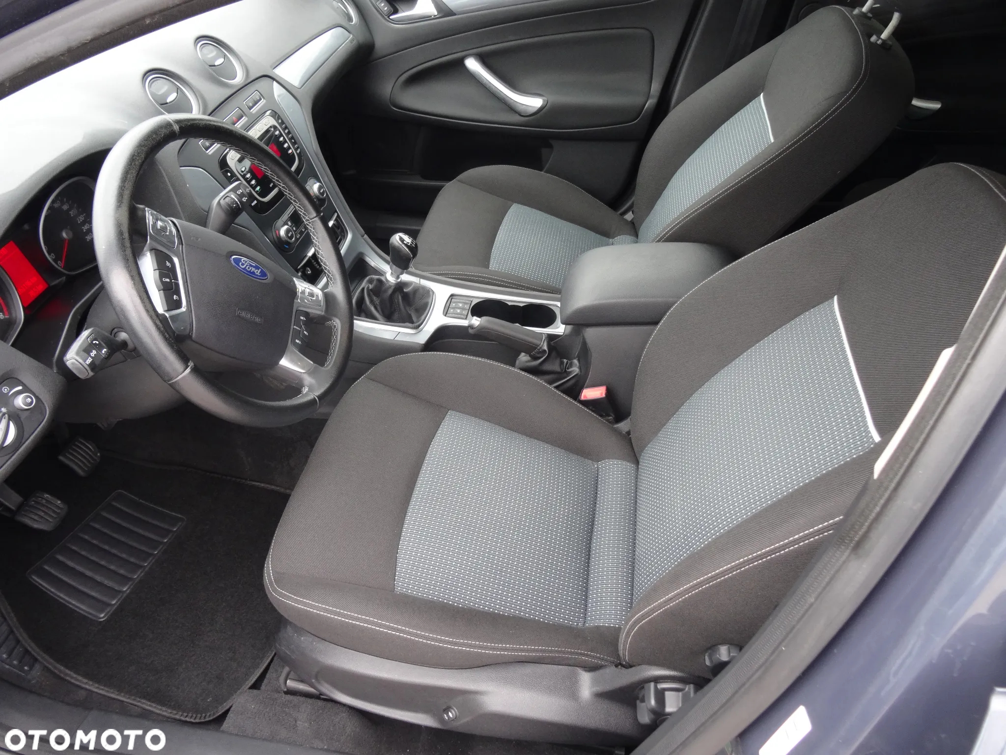 Ford Mondeo 1.6 Eco Boost Start-Stopp Ambiente - 11