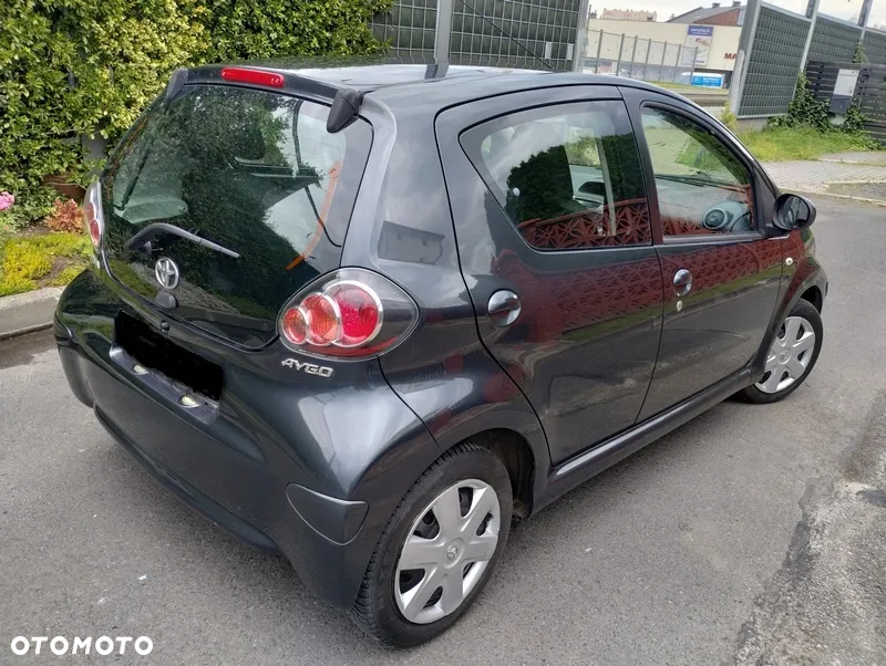 Toyota Aygo - 4