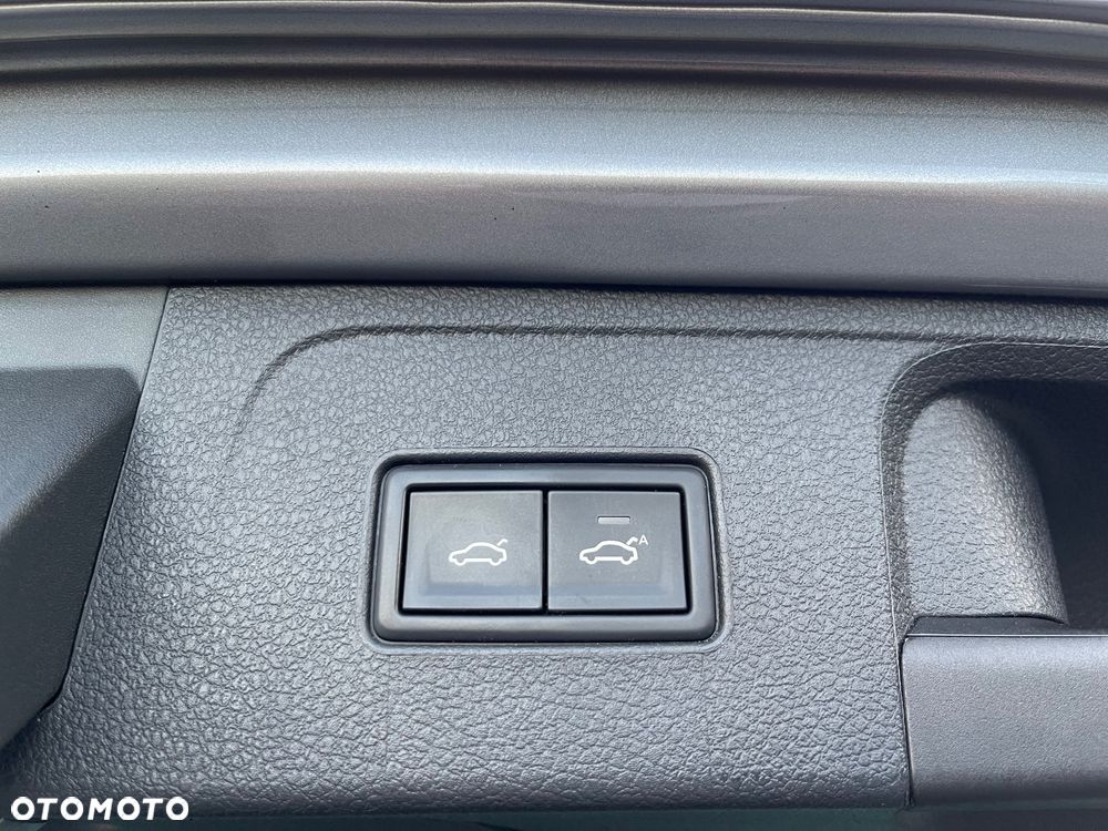 Volkswagen Passat 2.0 TDI 4Mot Elegance DSG - 11