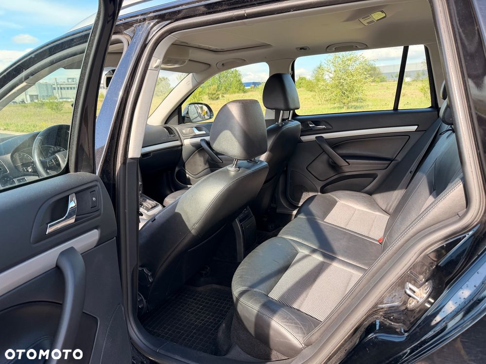 Skoda Octavia 2.0 TDI DPF DSG Elegance - 11