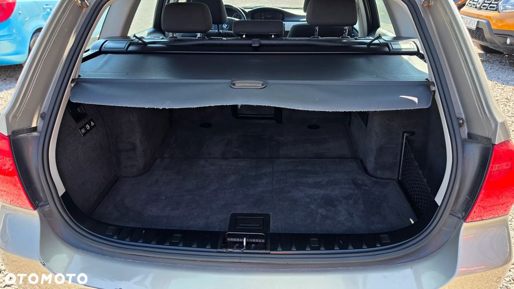 BMW Seria 3 320d - 18