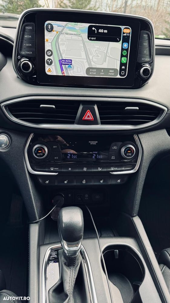 Hyundai Santa Fe 2.2 CRDi 4WD 8AT Luxury - 12