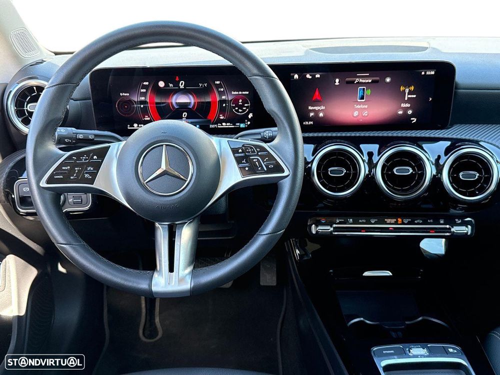 Mercedes-Benz CLA 250 - 12