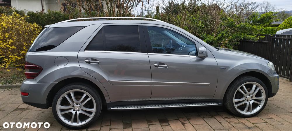 Mercedes-Benz ML 350 BlueTEC 4MATIC 7G-TRONIC Edition 1 - 11