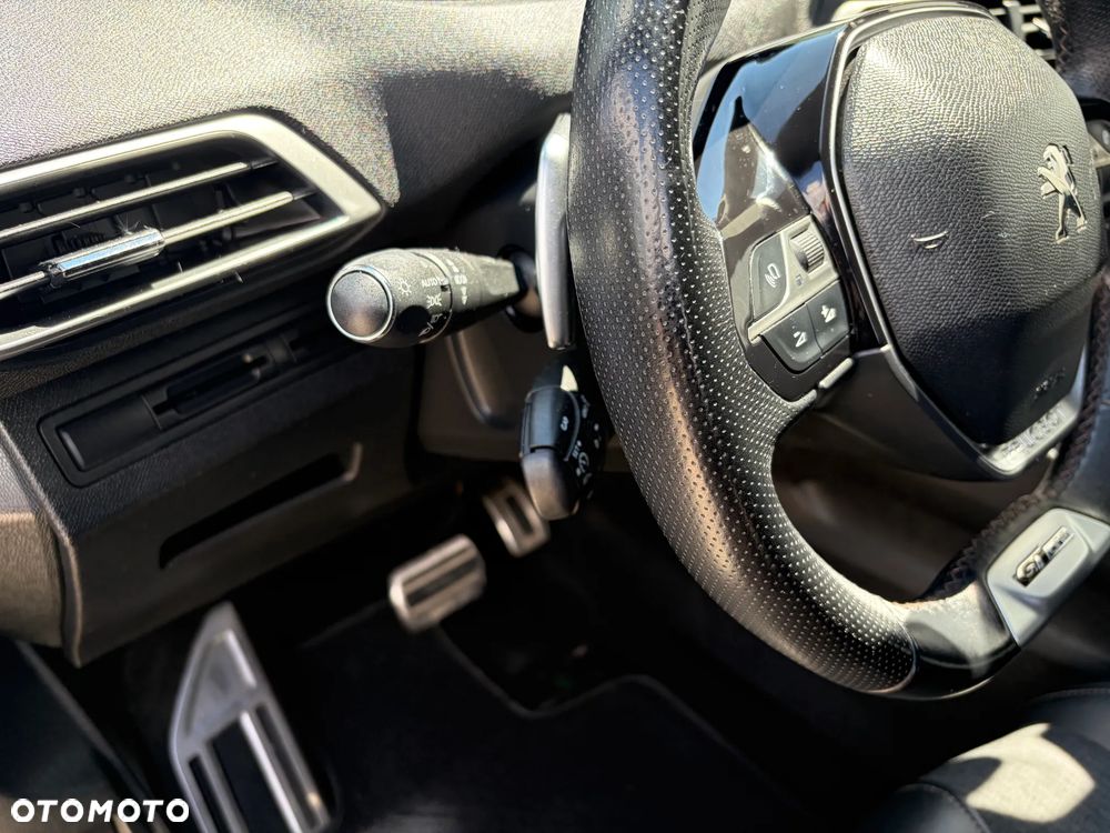 Peugeot 5008 1.6 PureTech GT Line S&S EAT8 - 14
