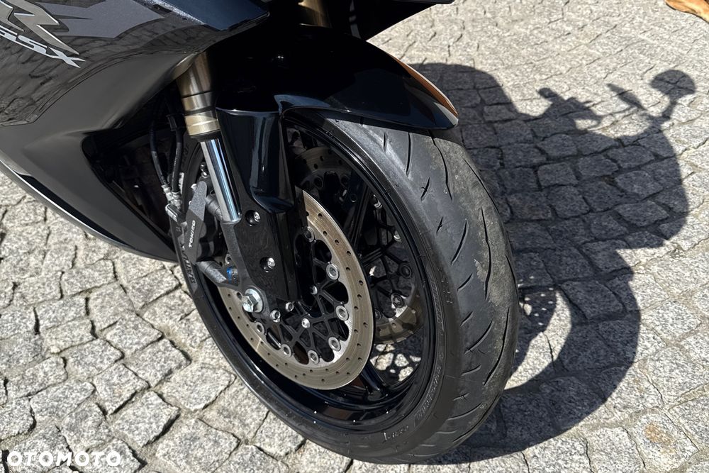 Suzuki GSX-R - 4