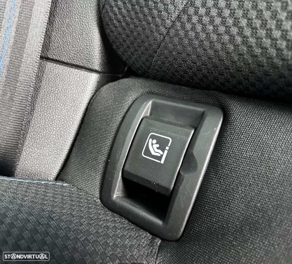 Renault Mégane Sport Tourer 1.5 dCi GT Line SS — fotografia 13