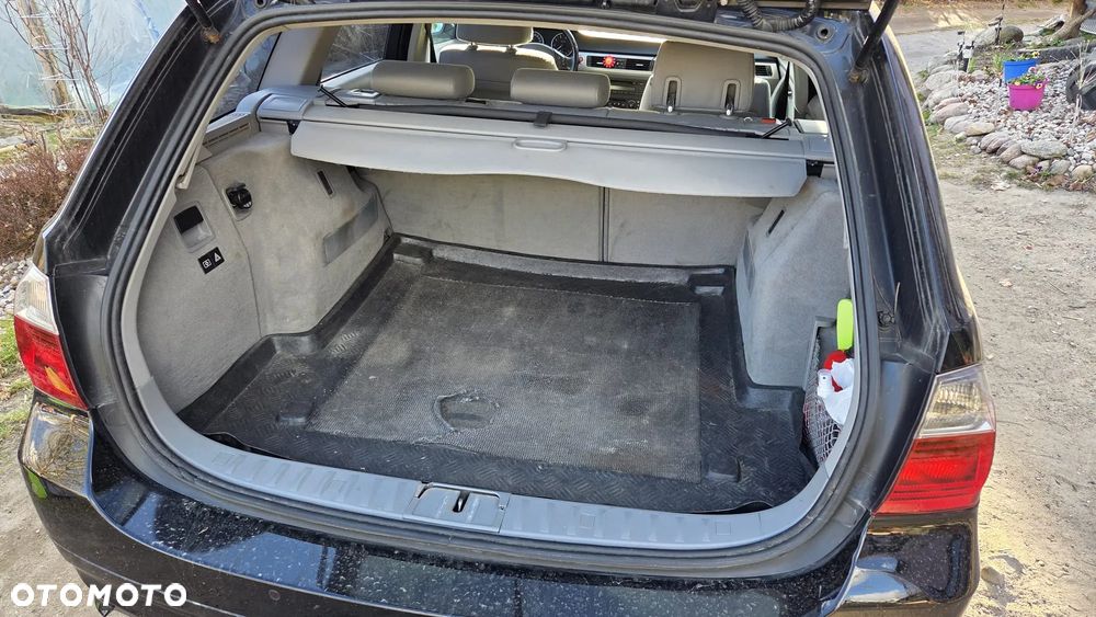 BMW Seria 3 - 23