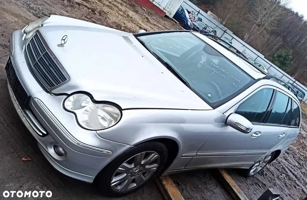 MERCEDES W203 - 4