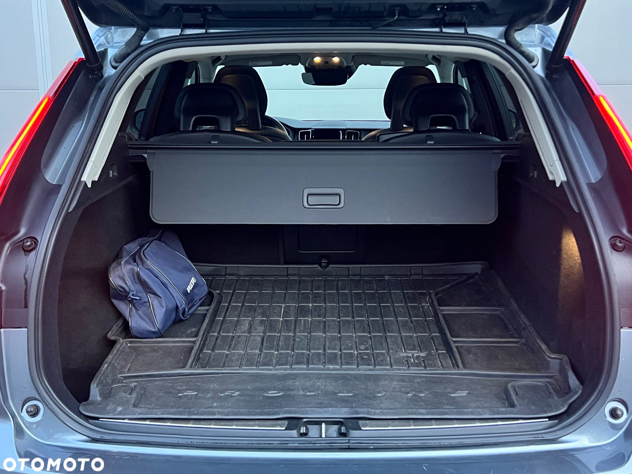 Volvo XC 60 T5 AWD Momentum - 8