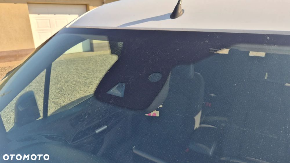 Ford Tourneo Connect Grand - 36