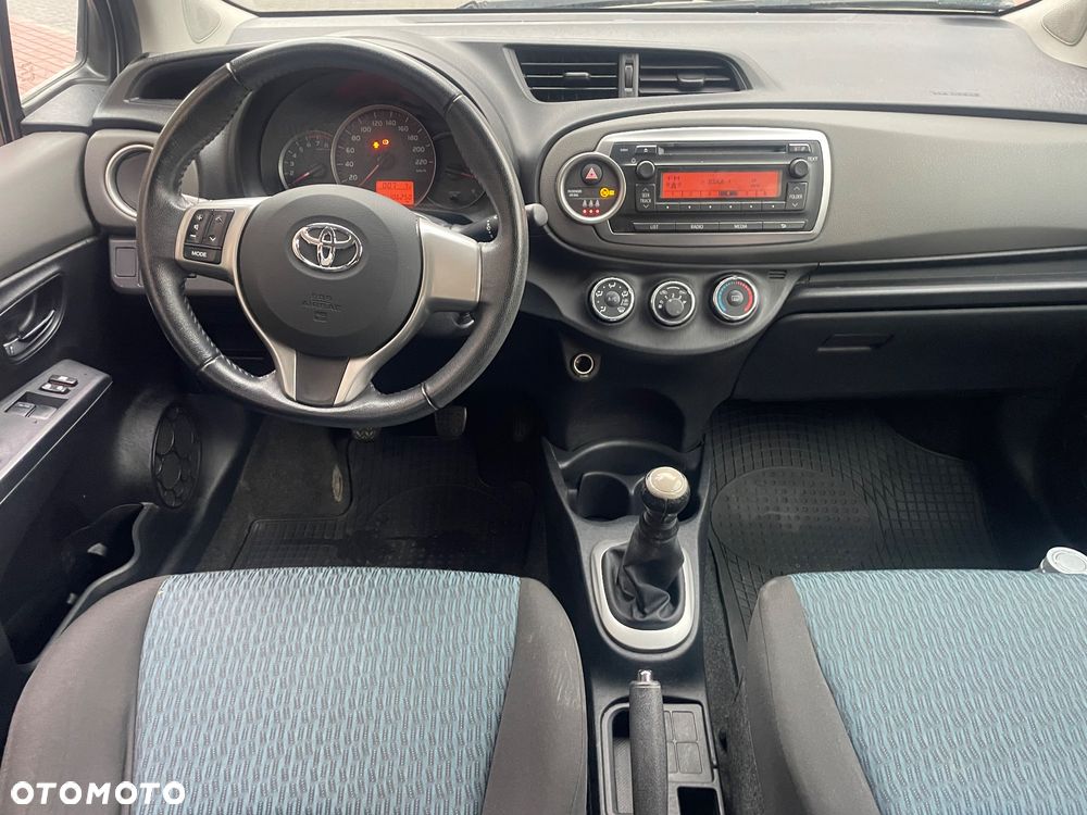 Toyota Yaris 1.0 Luna - 4