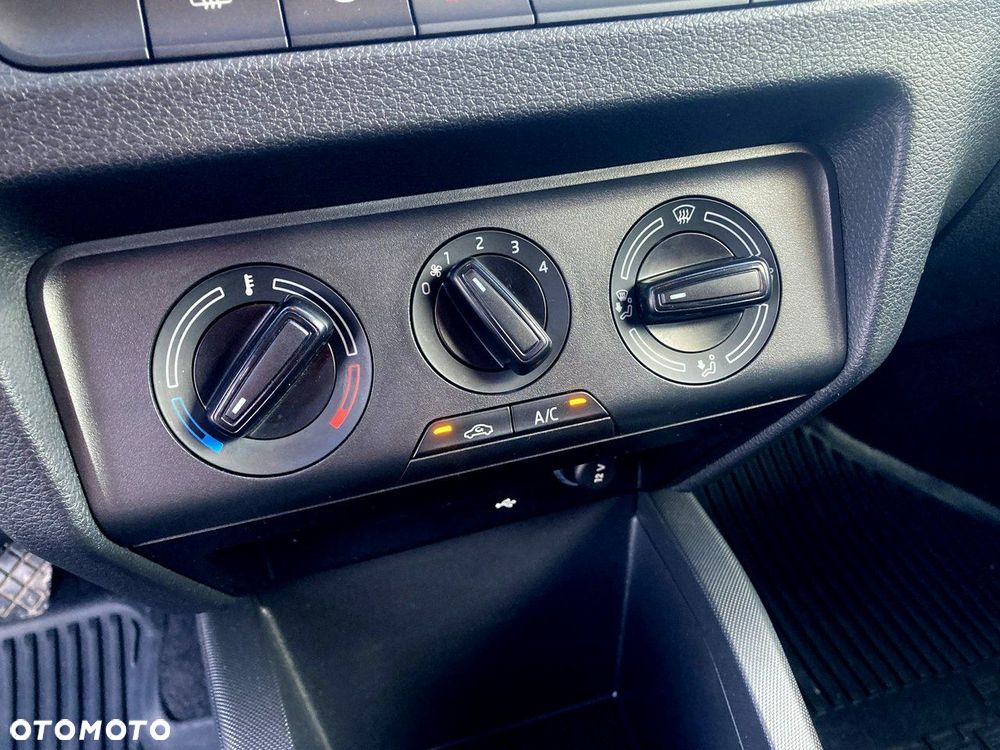 Skoda Fabia 1.0 TSI Active - 21