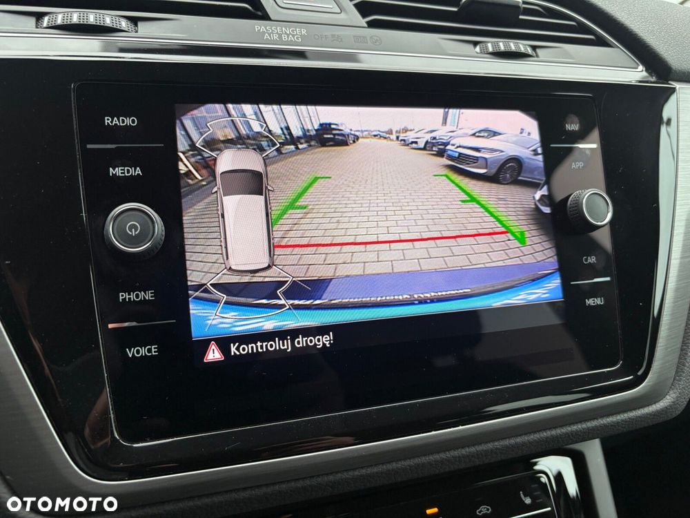 Volkswagen Touran - 28