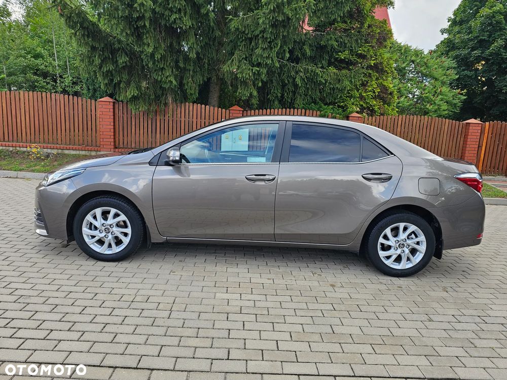 Toyota Corolla 1.6 Comfort - 23