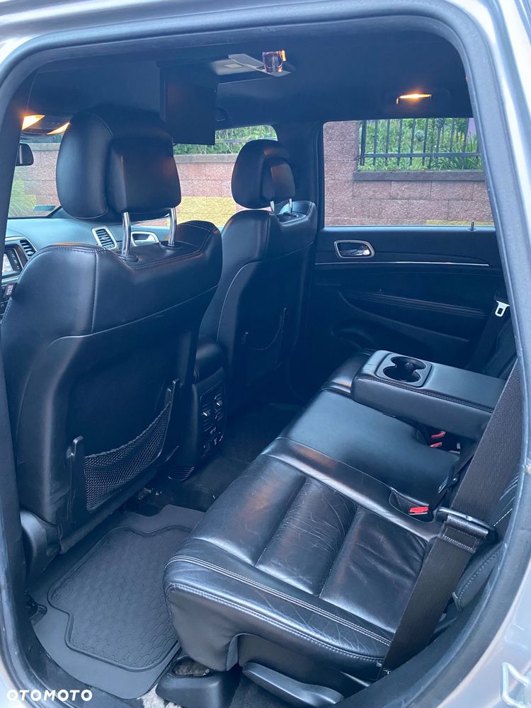 Jeep Grand Cherokee - 9