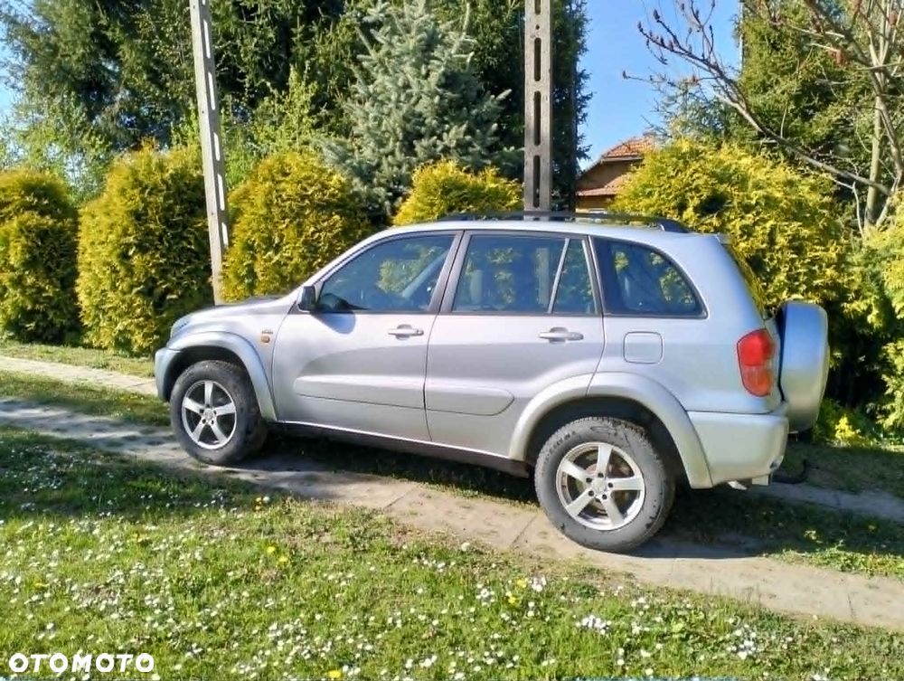 Toyota RAV4 2.0 D-4D 4x4 - 1