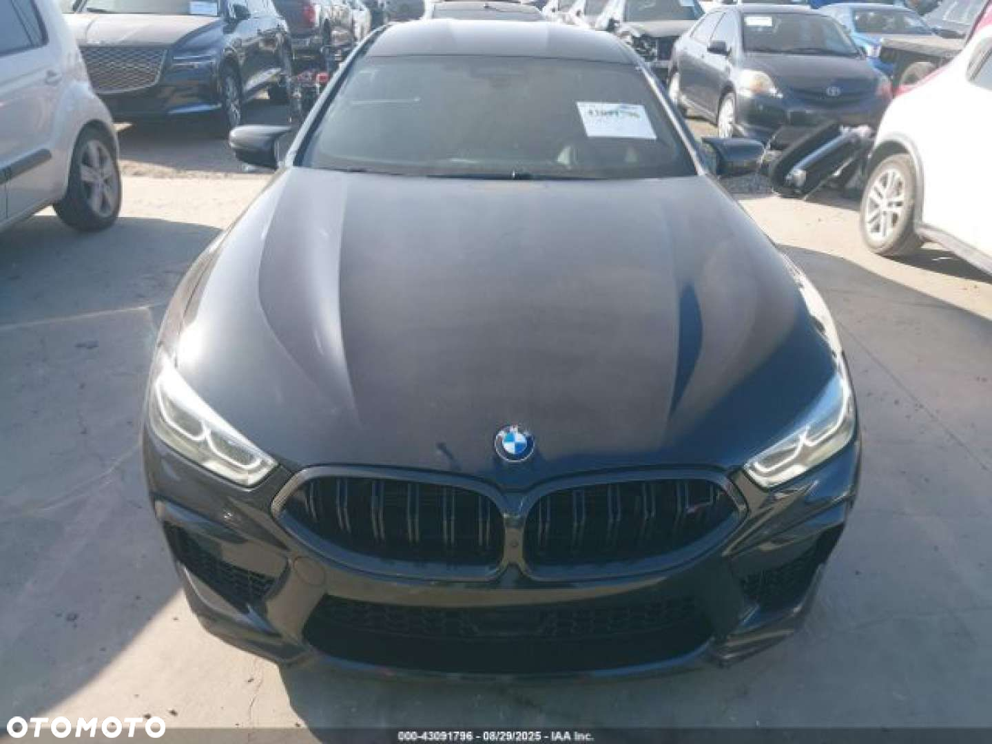 BMW M8 - 8