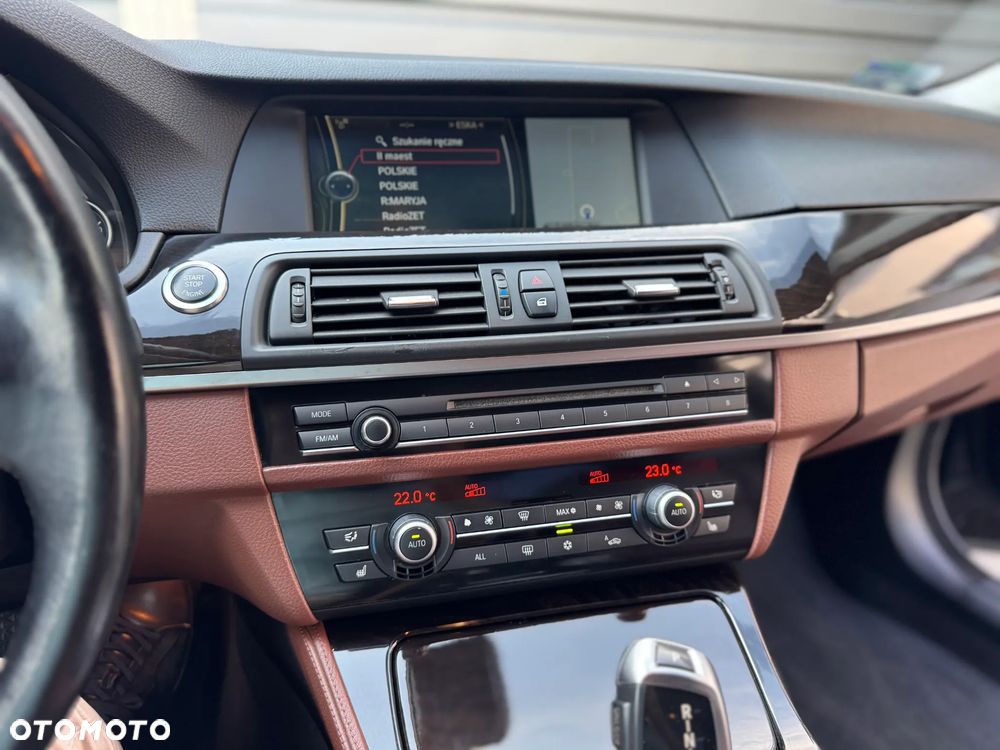 BMW Seria 5 535i - 25